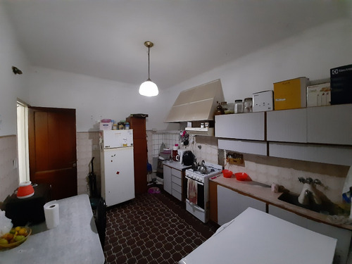 Casa 4 Ambientes Apto Edificio O Uso Profesional