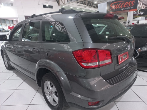 Imagem 6 de 12 de Fiat Freemont 2012 2.4 Emotion 5p