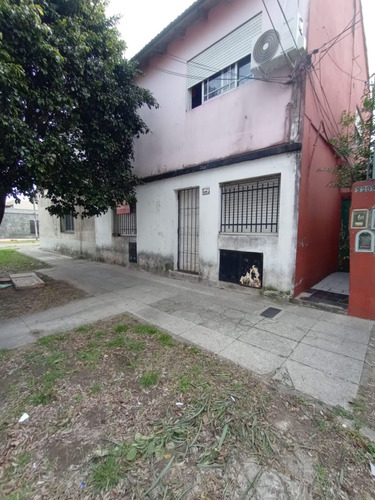 Departamento En Venta En Caseros