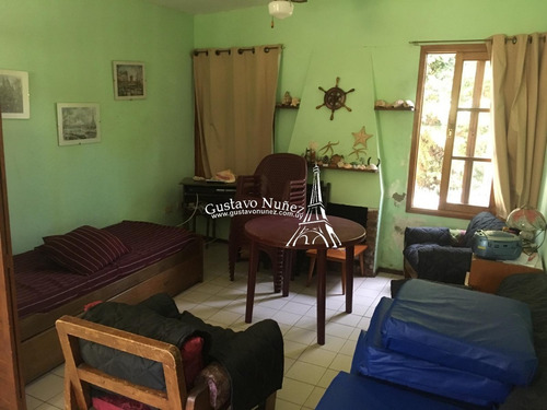 2 Casas En En 2 Terrenos- Ref: 3456
