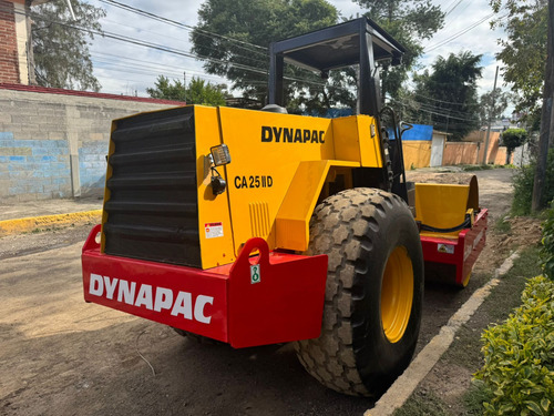 Vibrocompactador Dynapac Ca251 Año 2002