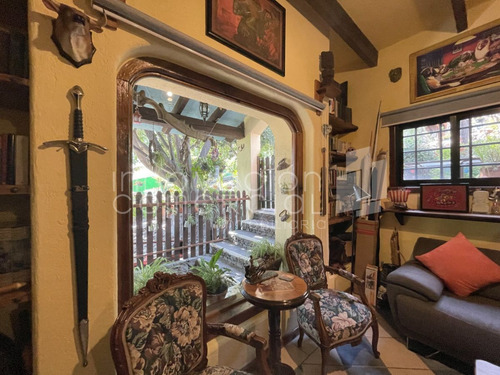 Casa En Venta En Huertas La Joya, Estilo Campestre, Con 4 Recámaras