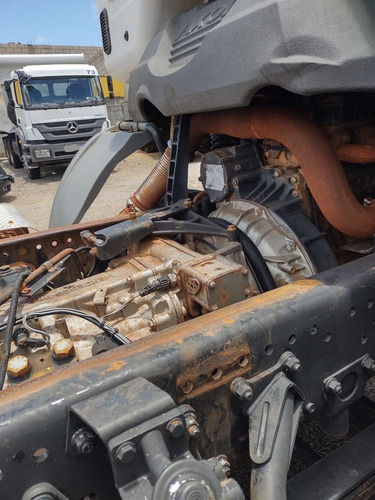 - Mercedes-benz Axor 2831 6x4 Ano 2011 Traçado Caçamba Curto