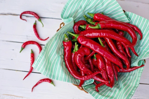 200 Sementes Pimenta Cayenne Comprida.