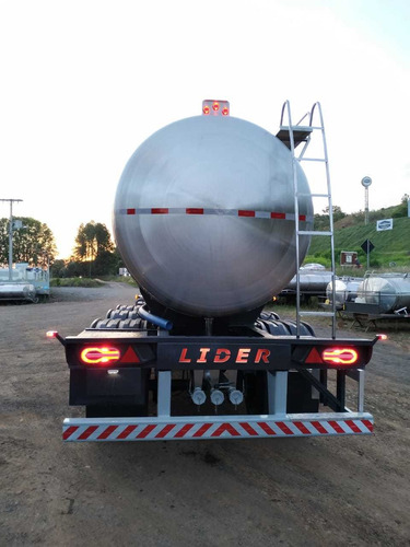 Imagem 6 de 9 de Vanderleia Tanque Combústivel