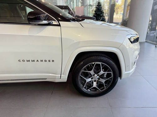 Jeep Commander 1.3 Overland Fwd At