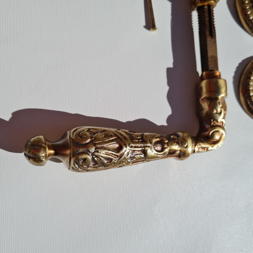 Imagen 6 de 10 de Picaporte Y Manija Pomo En Bronce Macizo Tipo Antiguo