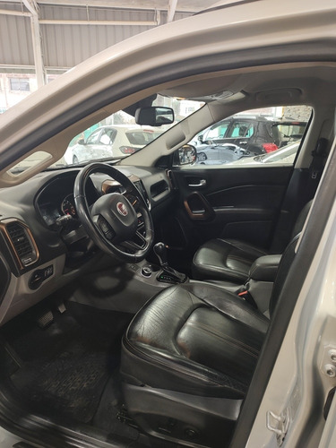 Imagen 15 de 19 de Fiat Toro 2017 2.0 Volcano 4x4 At