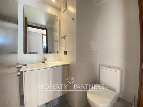 Arriendo Departamento Almagro Avenida Brasil Con V...