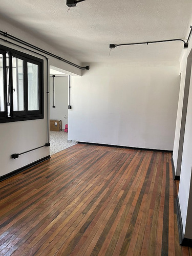 Venta Casa Remodelada En Comuna De Santiago