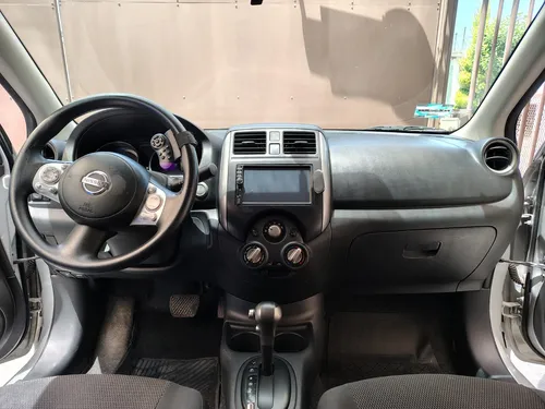Nissan Versa 1.6 Advance At