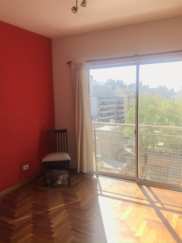 Venta- Departamento De 3 Ambientes Con Toilette- Trelles Y Franklin- Plaza Irlanda