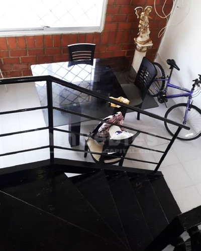 Imagen 2 de 9 de Hermoso Townhouse, Comodo Y Amplio. Oportunidad De Inversion