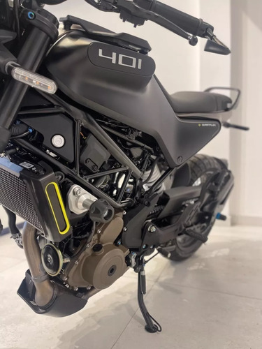 Husqvarna Svartpilen 401 0km 2023