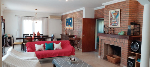 Venta Casa - Country Club Los Azahares - Yerba Buena (rioja Alt. 3300)