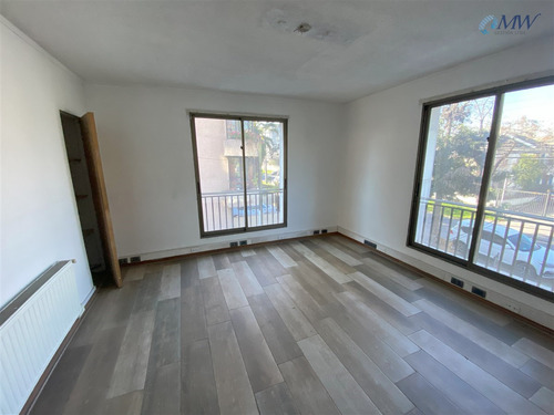 Amplia Casa - Oficina En Venta En El Mejor Barrio De Ñuñoa