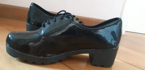 Oxford envernizado hot sale