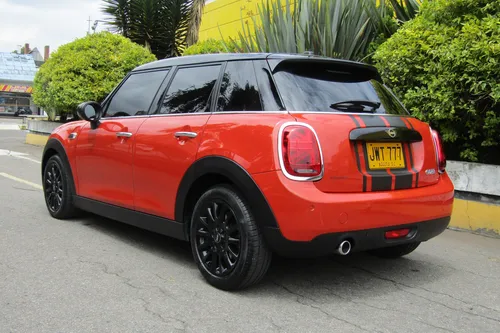 Mini Cooper 1.5 T F55 SALT At