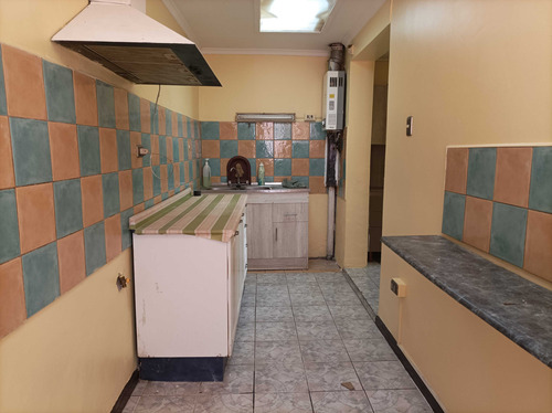 Casa En Venta. Villa Santa Carolina, Macul (107798)