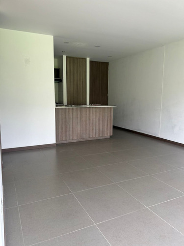 Epic - Apartamento En Venta En Loma Del Escobero, Envigado. A Pocos Metros Del Centro Comercial City Plaza