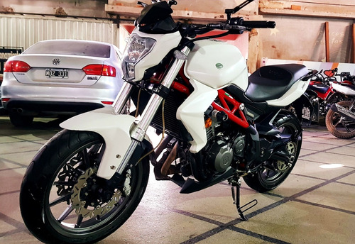 Imagen 2 de 7 de Benelli Tnt 300
