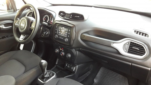 Imagem 4 de 10 de Renegade Sport 1.8 At Flex