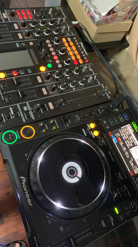 1 Cdj 2000 + Djm 2000 Pionner