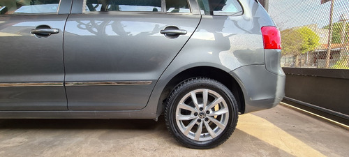 Volkswagen Suran Highline 1.6 2014 101 Cv Manual Nafta