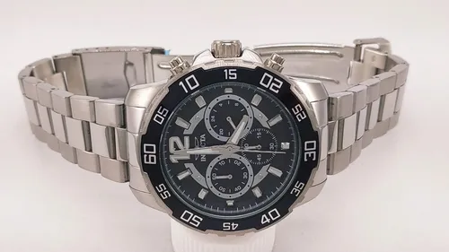 Invicta 22712 deals