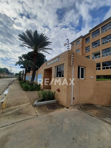 Imagen 1 de 14 de Apartamento En Maeneiro