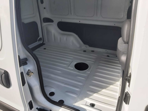 Imagen 10 de 15 de Renault Kangoo 2017 Aa Mt