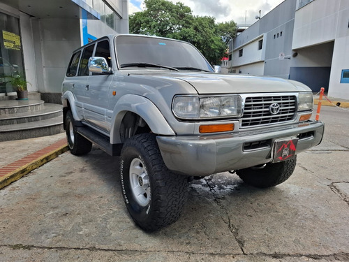 Toyota Burbuja 2006