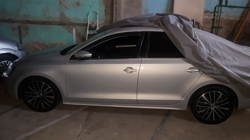 Volkswagen Vento 2.0 Sportline Tsi 200cv Dsg 2011