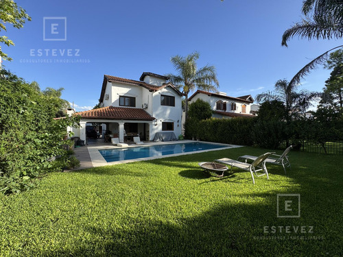 Apto Credito - Casa En Venta Barrio Cerrado, Escobar
