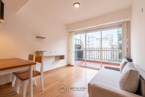 Imagen 2 de 12 de Departamento 2 Ambientes Con Balcon Aterrazado Reciclado Y Amoblado