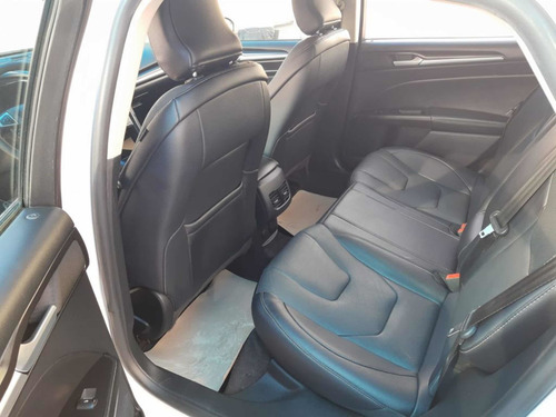 Imagen 12 de 12 de Ford Fusion 2018 2.0 Titanium At