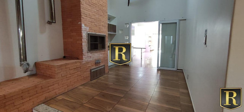 Imagem 10 de 15 de Casa Para Venda Em Guarapuava, Vila Bela, 3 Dormitórios, 1 Suíte, 2 Banheiros, 2 Vagas - Cs-0069_2-1188557
