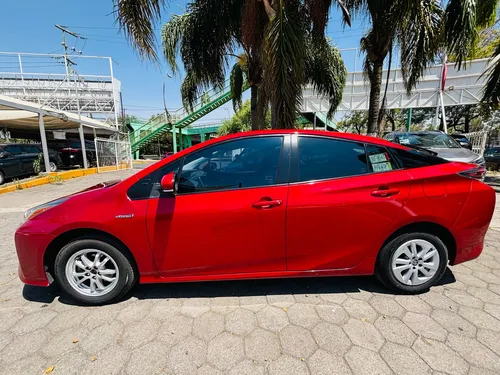Toyota Prius 1.8 Premium Cvt