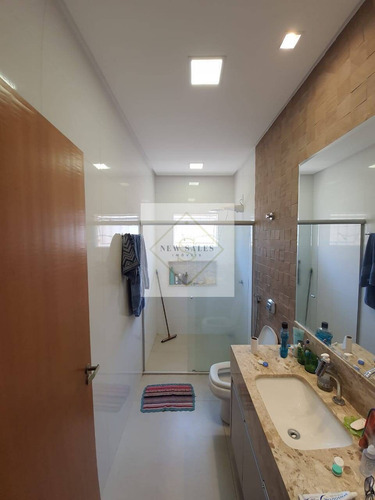 Imagem 7 de 8 de Excelente Casa Alto Padrão No Setor Dos Funcionários ! Oportunidade ! - 7575