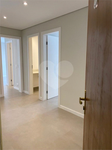 Imagem 11 de 30 de Apartamento 2 Dormitórios Sendo 1 Suíte, Vista Mar, Lazer Completo. - Reo602536