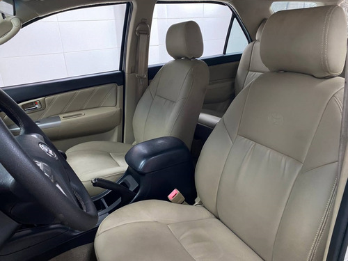 Toyota Hilux SW4 2.7 SR 4X2 16V FLEX 4P MANUAL