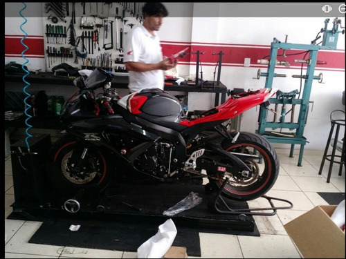 Suzuki Gsx R 750