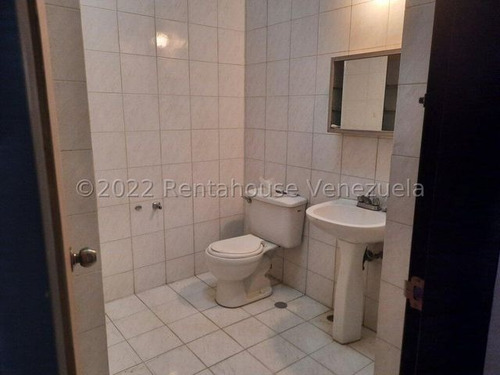 Imagen 4 de 14 de Oficina En Alquiler Los Rosales 22-23666 Renta House Los Samanes