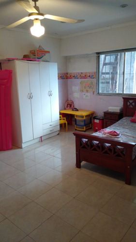 Imagen 15 de 30 de Casa En Venta En Merlo 6 Ambientes 2 Pisos