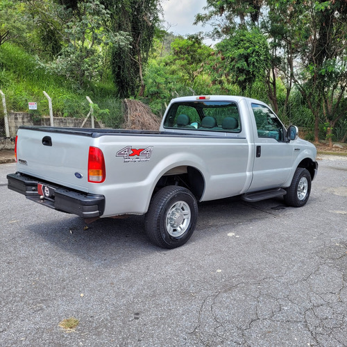 Ford F-250 3.9 Xl 4x4 2p