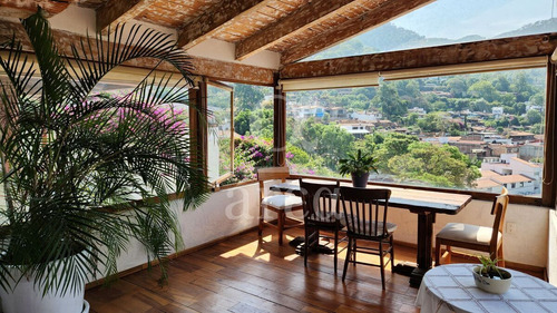 Casa En El Centro De Valle De Bravo