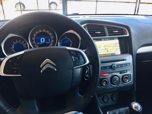 Citroën C4 Lounge 2017 1.6 Hdi 115 Feel Pack