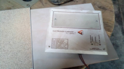 Lampara De Emergencia Para Empotrar 9w Bateria 6v Clarivox