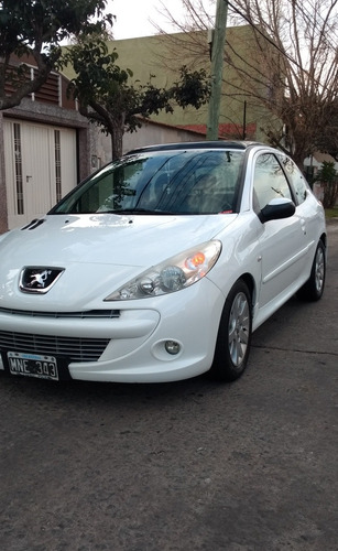 Peugeot 207 Feline