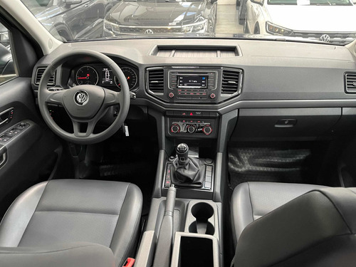 Imagen 14 de 25 de Volkswagen Amarok 2023 2.0 Cd Tdi 140cv Trendline Llantas16